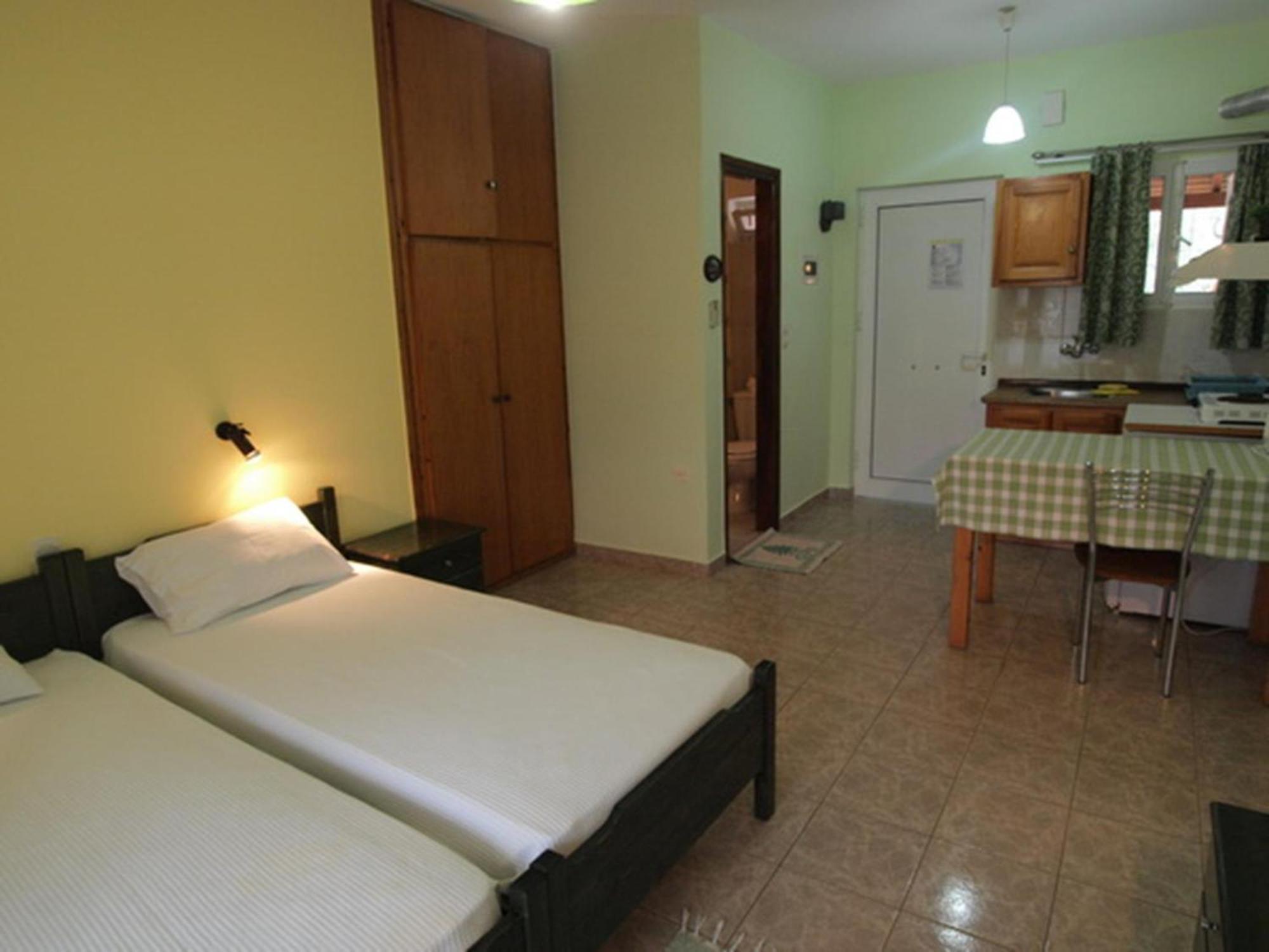 Elena Apartments Stoypa Stoupa Ngoại thất bức ảnh